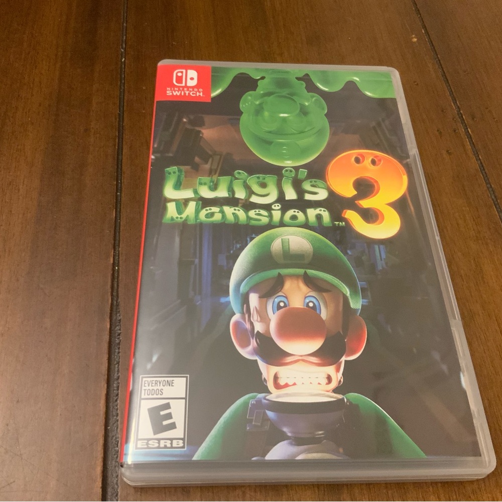 Nintendo Luigi's Mansion 3 Green Video Game
